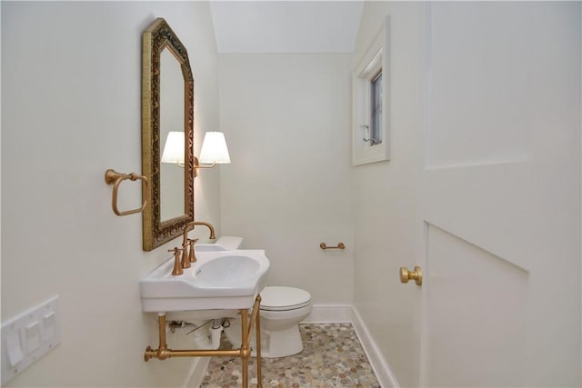 6 Skipper Ln, Salem, SC 29676 - half bath with toilet and baseboards