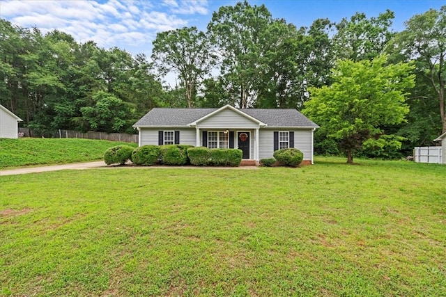 544 Holly Run Ct, Spartanburg, SC 29303 - ranch-style house featuring view of wooded area