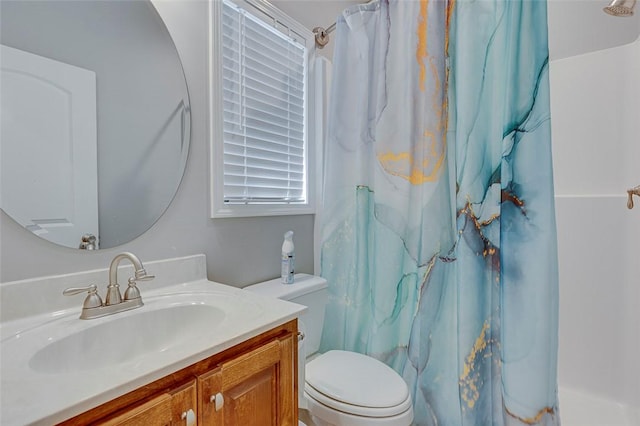 5120 Sunset Rdg, Easley, SC 29642 - bathroom with vanity and curtained shower