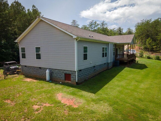 190 Edward Ln, Walhalla, SC 29691 - view of side of property featuring crawl space and a shingled roof