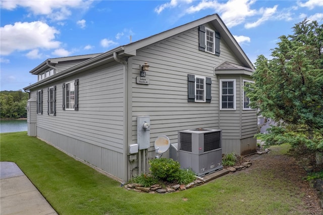 1230 Melton Rd # 64, West Union, SC 29696 - view of side of property featuring a central AC unit and a yard