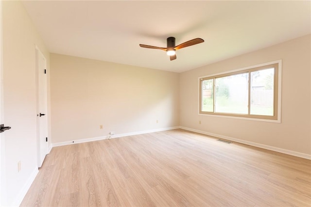 913 Berkeley Dr, Clemson, SC 29631 - empty room featuring light wood-style flooring and ceiling fan