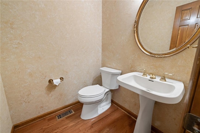 14 Windlass Ct, Salem, SC 29676 - bathroom featuring wood finished floors and toilet