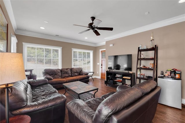 101 W Ln Unit 1000, Clemson, SC 29631 - living room featuring ceiling fan, wood finished floors, crown molding, and recessed lighting