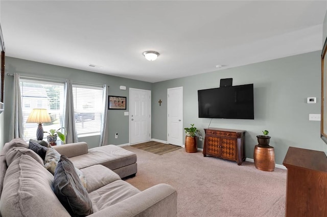 131 Colonial Walk, Pickens, SC 29671 - carpeted living room featuring baseboards