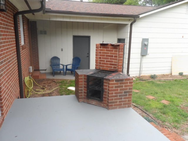 6005 Kaye St, Seneca, SC 29678 - view of patio / terrace