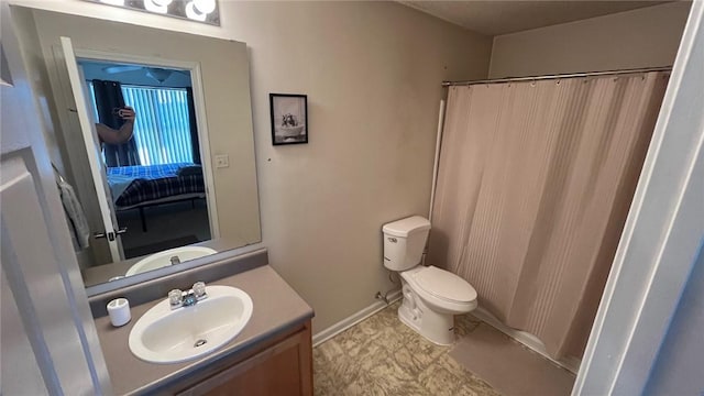 1132 Harts Ridge Dr, Seneca, SC 29678 - bathroom with vanity and a shower with shower curtain