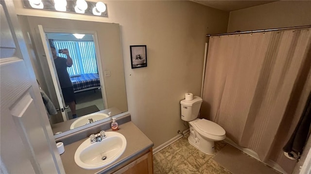 1132 Harts Ridge Dr, Seneca, SC 29678 - bathroom with vanity and a shower with shower curtain