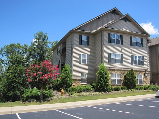 1132 Harts Ridge Dr, Seneca, SC 29678 - view of property with uncovered parking