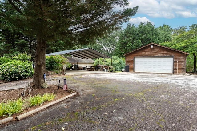 227 E Clearwater Shores Rd, Fair Play, SC 29643 - view of detached garage