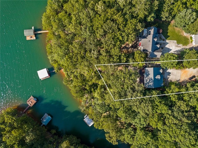 223 Inlet Pointe Dr, Anderson, SC 29625 - aerial overview of property's location featuring property boundaries highlighted and a large body of water