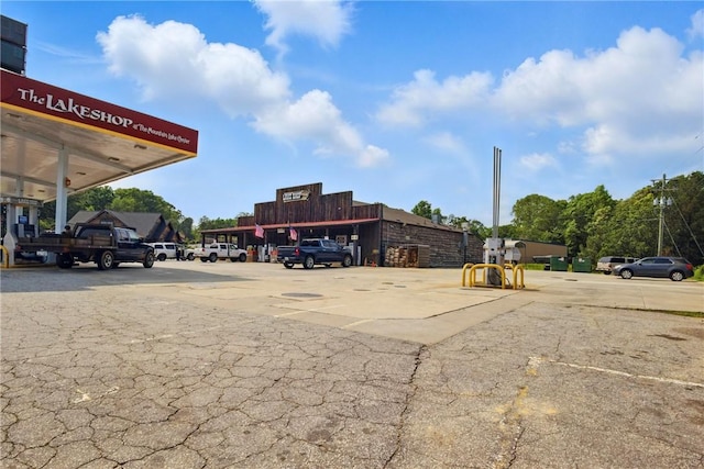 101 Jocassee Falls Rd, Salem, SC 29676 - view of uncovered parking lot