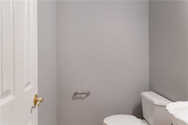 537 Sullivans Way, Seneca, SC 29678 - half bathroom with toilet