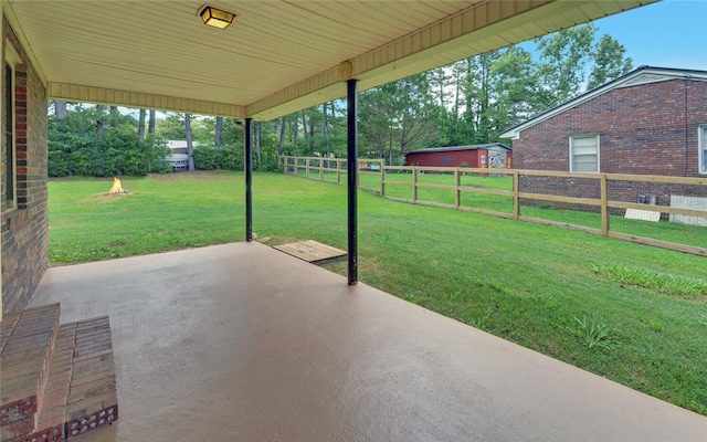 37 Cunningham Dr, Hartwell, GA 30643 - fenced backyard with a patio