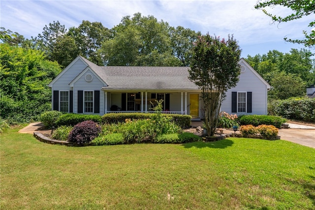 318 Weeping Willow Dr, Seneca, SC 29672 - ranch-style home featuring a front yard and a porch