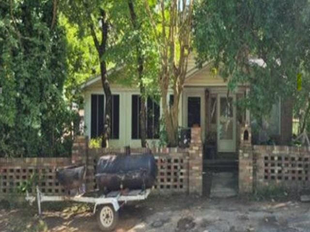 3824 Heyward St, Columbia, SC 29205 - view of property hidden behind natural elements