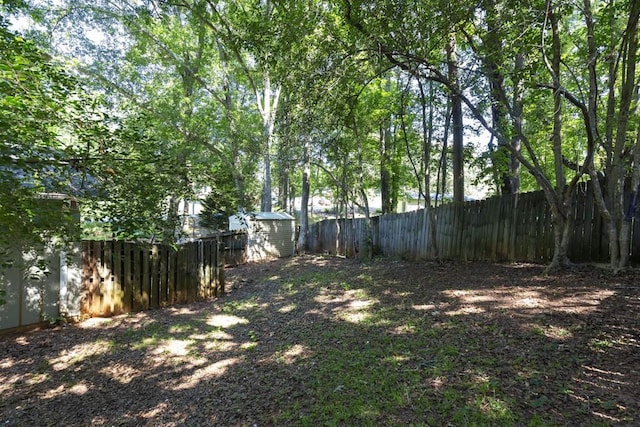 118 Nonna Ln, Seneca, SC 29678 - fenced backyard with a storage shed