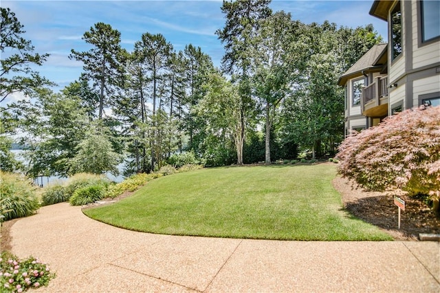 124 Pineridge Pointe Dr, Seneca, SC 29672 - view of grassy yard featuring view of wooded area