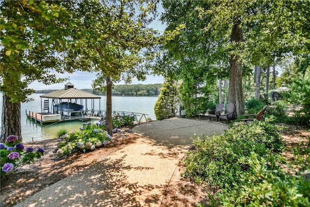 124 Pineridge Pointe Dr, Seneca, SC 29672 - dock featuring a water view and boat lift