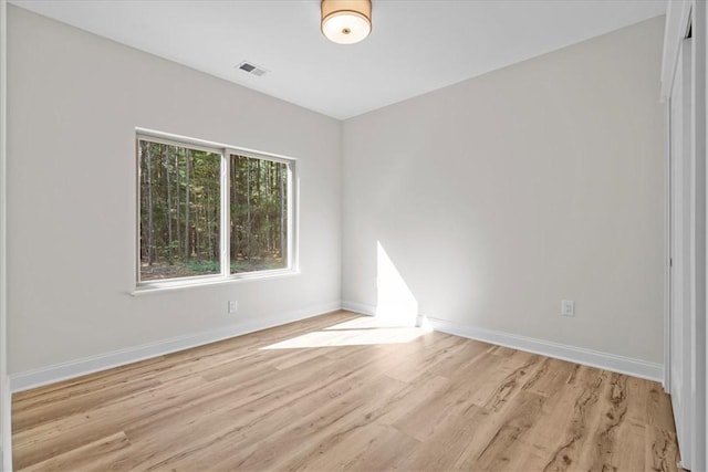 915 Coachmans Trl, West Union, SC 29696 - empty room with light wood-type flooring and baseboards