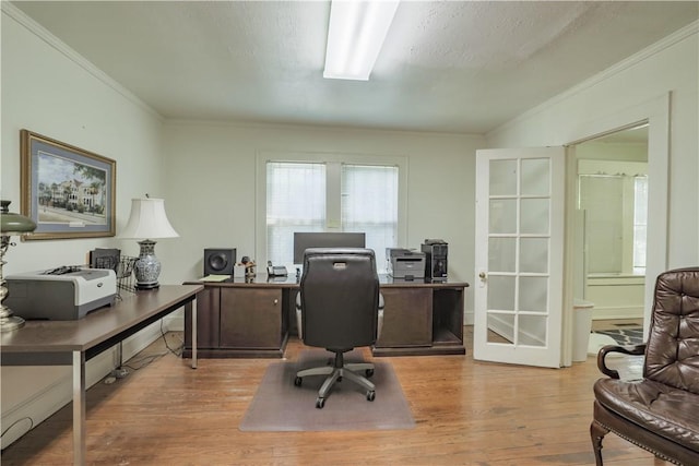 200 W N 1st St, Seneca, SC 29678 - office space with wood finished floors and ornamental molding
