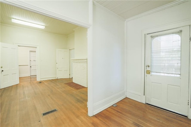 200 W N 1st St, Seneca, SC 29678 - foyer featuring crown molding and wood finished floors