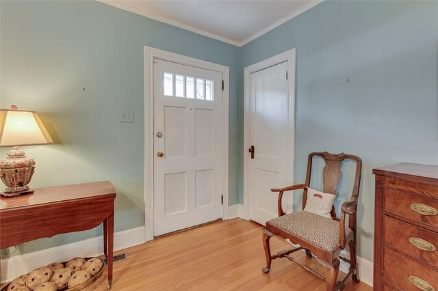 118 Glenwood Ave, Anderson, SC 29625 - entrance foyer featuring light wood-style floors and crown molding