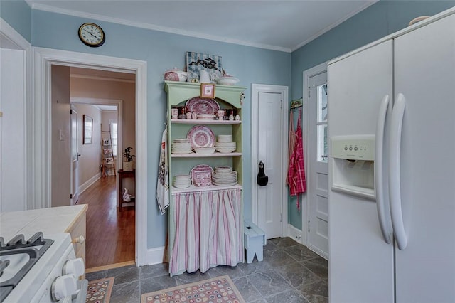 118 Glenwood Ave, Anderson, SC 29625 - bathroom featuring baseboards and crown molding