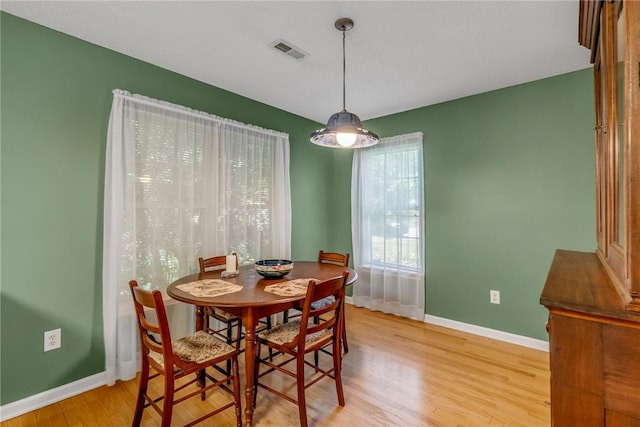 118 Grand Oak Cir, Pendleton, SC 29670 - dining room with light wood finished floors and baseboards