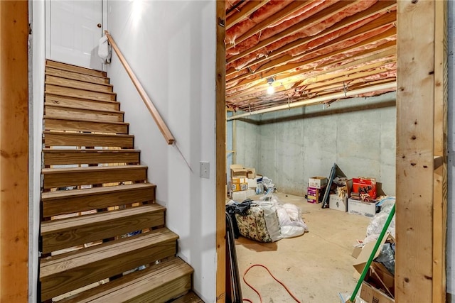 118 Grand Oak Cir, Pendleton, SC 29670 - unfinished basement featuring stairway
