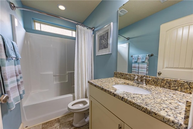 2444 Poole Rd, Greer, SC 29650 - full bath featuring shower / tub combo with curtain, vanity, and recessed lighting
