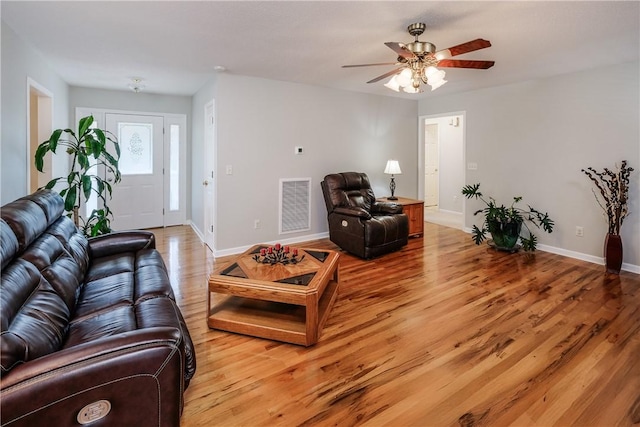 100 Crosscreek Dr, Anderson, SC 29621 - living area with light wood-style floors and a ceiling fan