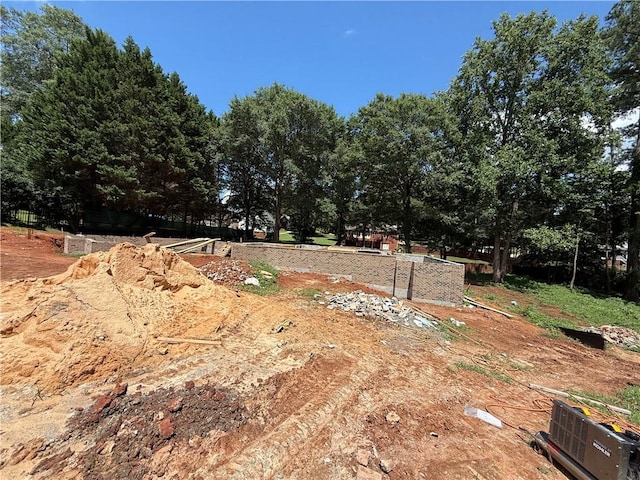103 Sunrise Vw, Anderson, SC 29621 - view of yard with view of wooded area