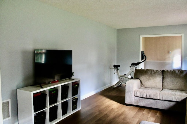 204 Payne Ln, Clemson, SC 29631 - living area featuring wood finished floors and baseboards