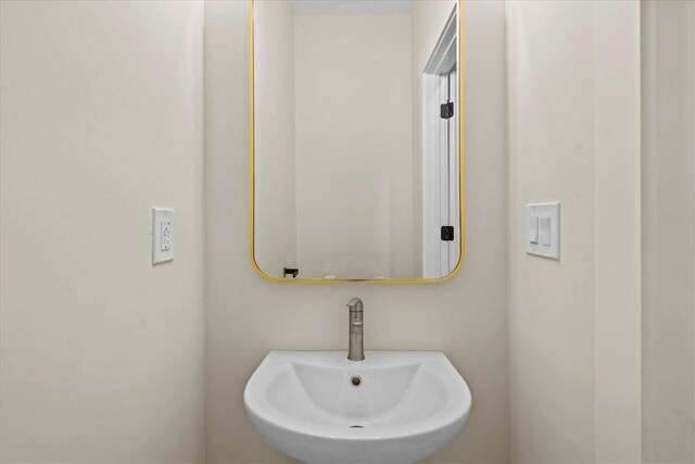 711 Concord Rd, Anderson, SC 29621 - bathroom featuring a sink