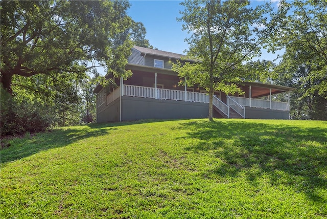 323 Indian Trl, Salem, SC 29676 - back of property featuring a yard