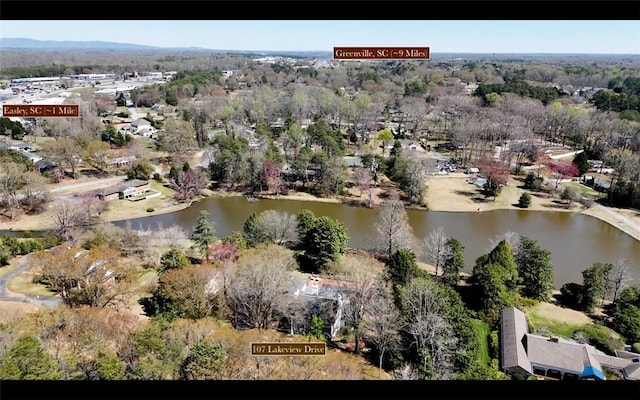 107 Lakeview Dr, Easley, SC 29642 - photo 2