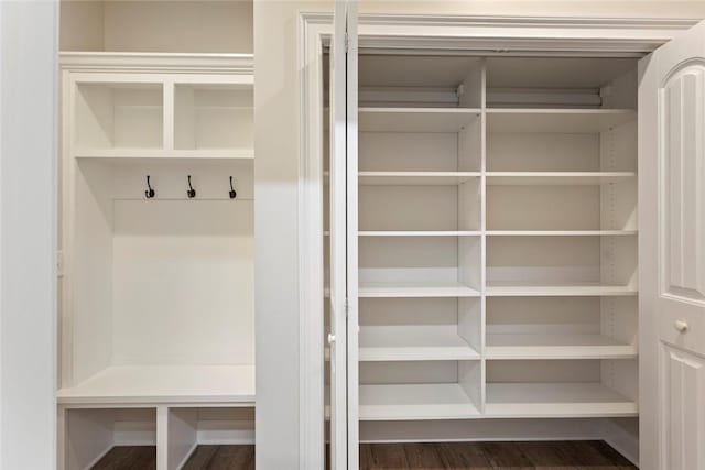 340 Fiddlers Way, Seneca, SC 29678 - mudroom with dark wood-style floors