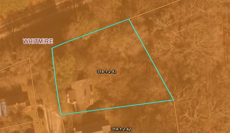 174 Feaster St, Whitmire, SC 29178 - photo 1