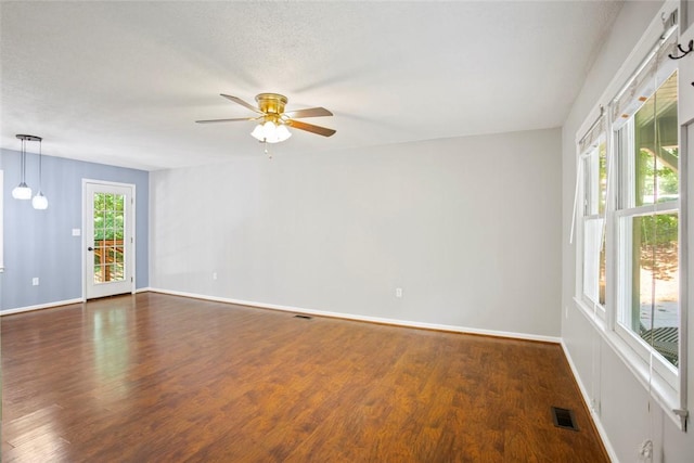 515 Hillside Dr, Walhalla, SC 29691 - photo 5
