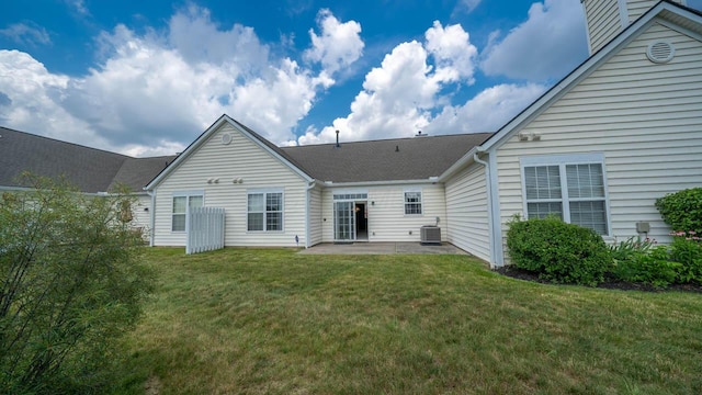 5901 Hickory Brook Way, Columbus, OH 43213 - back of property featuring a patio area and a yard