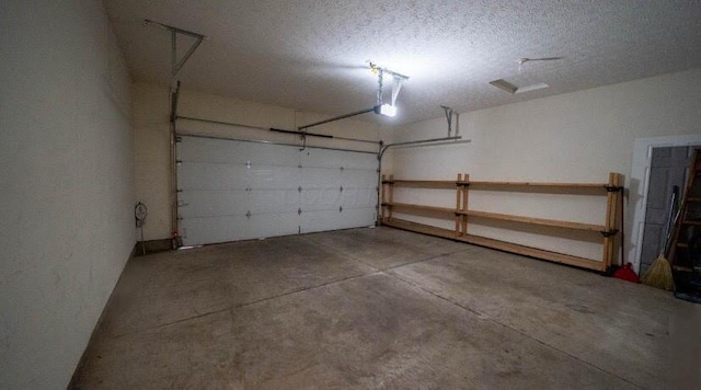 5901 Hickory Brook Way, Columbus, OH 43213 - garage featuring a garage door opener