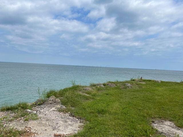 2928 W Erie Ave, Lorain, OH 44053 - photo 9