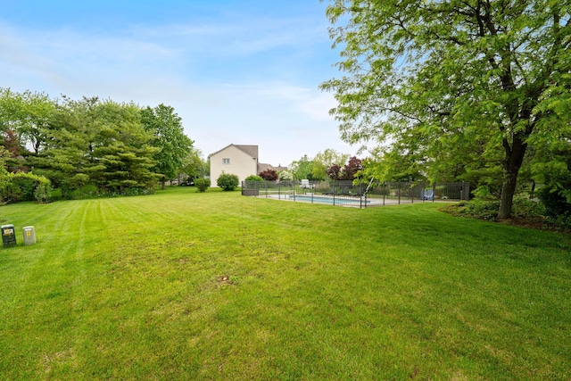 12627 Oakmere Dr, Pickerington, OH 43147 - view of yard