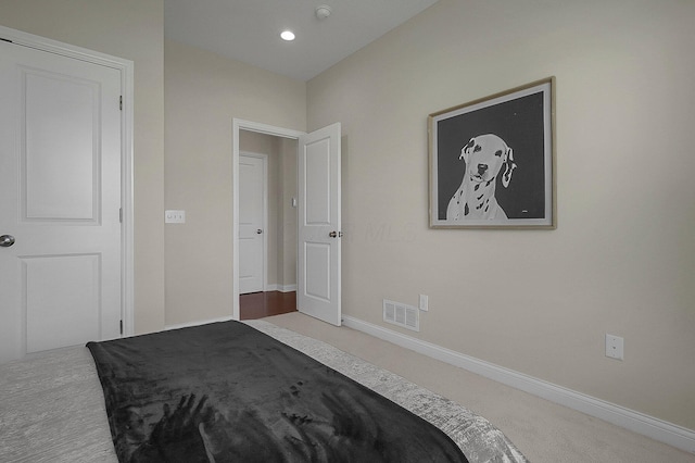 5421 Mercier St, Lewis Center, OH 43035 - carpeted bedroom with baseboards