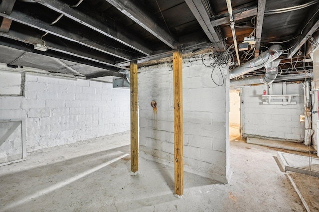 1366 Oakwood Ave, Columbus, OH 43206 - view of unfinished basement