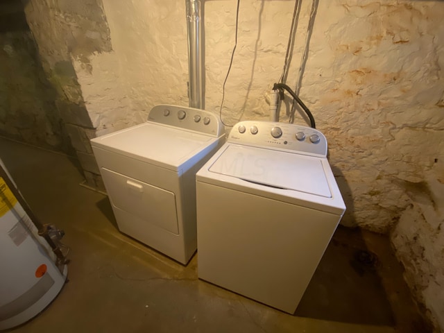 laundry area with washer and clothes dryer