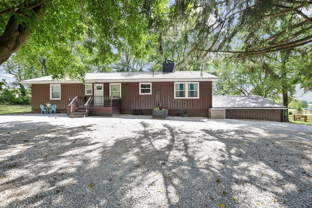 view of front of property