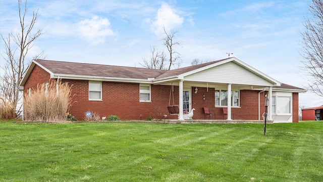 ranch-style home with a front yard