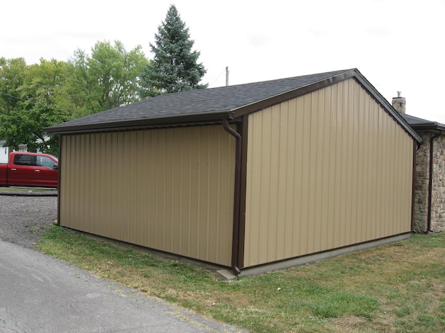 view of outbuilding